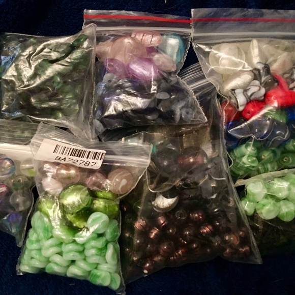 SALE! Large Assortment of Mostly Handmade Lampwork Beads + some wire as bonus! - Picture 5 of 5